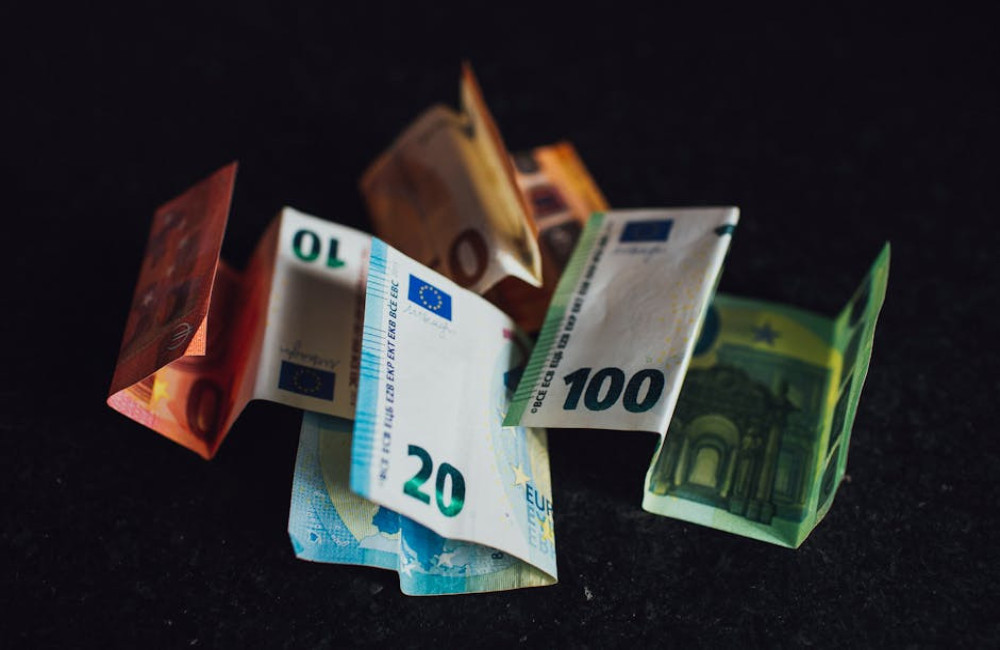 Hoeveel kansspelbelasting betaal je in 2026 over een prijs van 10.000 euro?